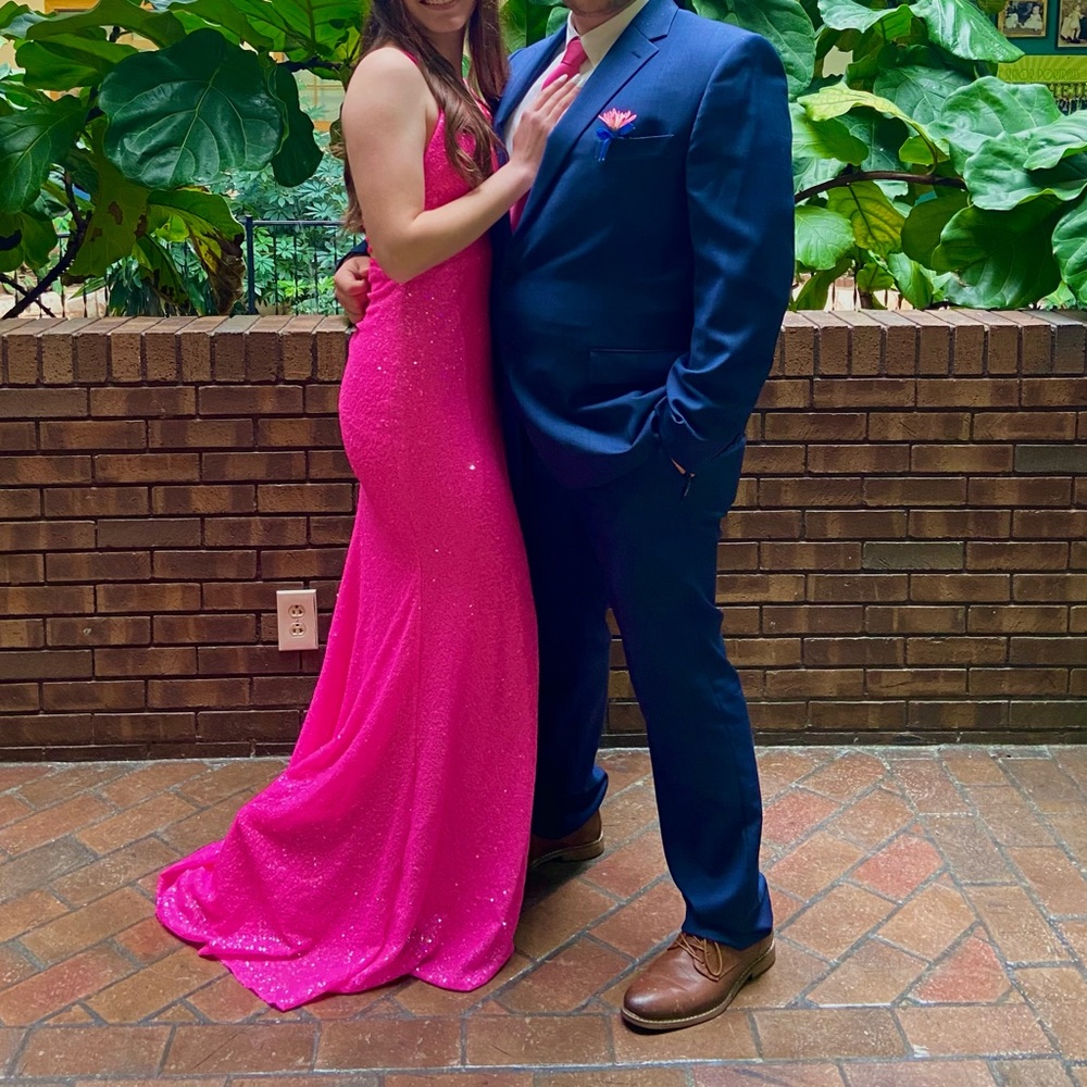 Ava Presley prom dress neon pink size 4 style 37347